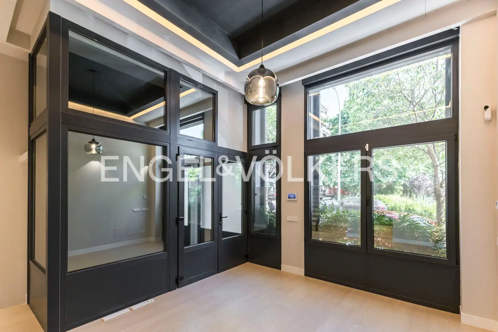 Apartments for rent in Madrid  with Air Conditioner and Heating