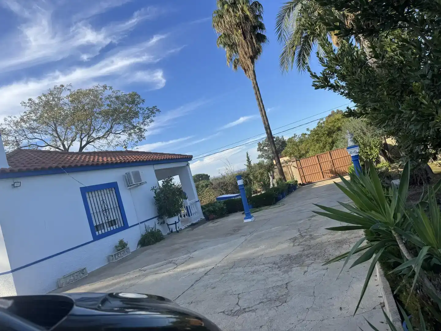Vista exterior de Casa o xalet en venda en Carmona amb Aire condicionat, Jardí privat i Traster