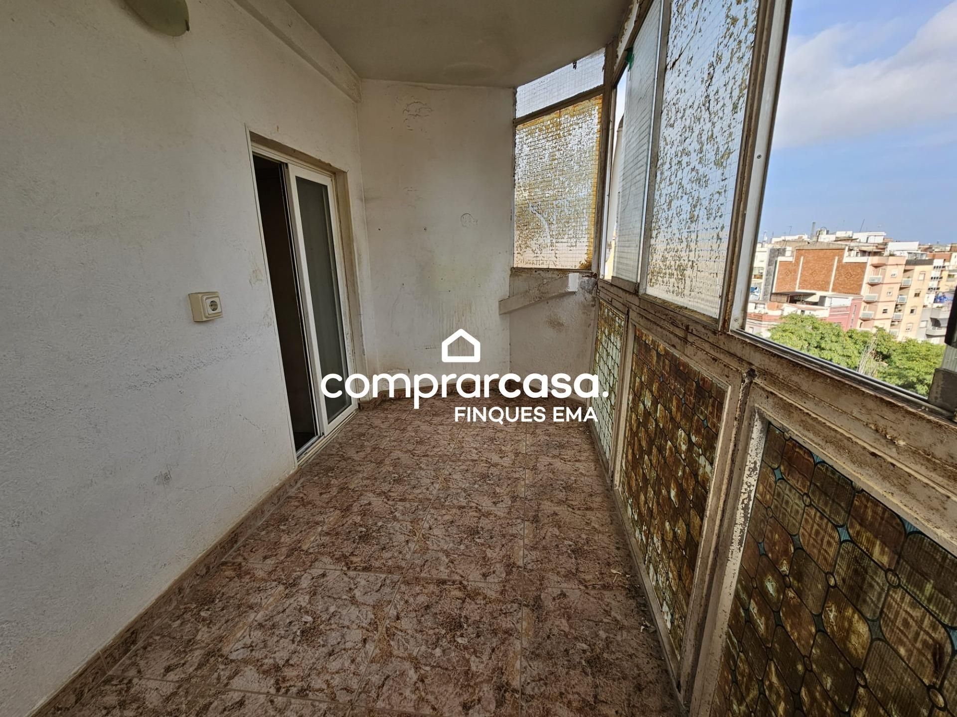 Exterior view of Attic for sale in L'Hospitalet de Llobregat