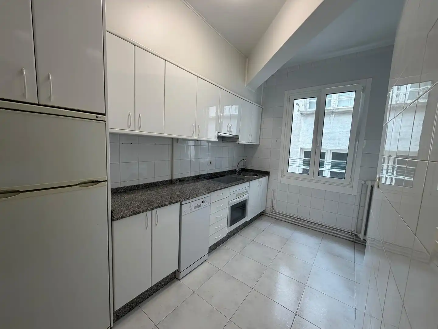 Kitchen of Flat for rent in Lugo  with Heating
