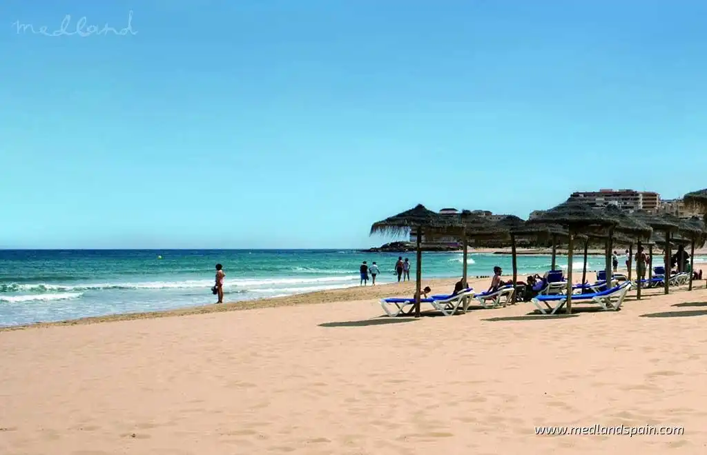 Detached house with garden for sale in Playa de los Locos, imagen 9