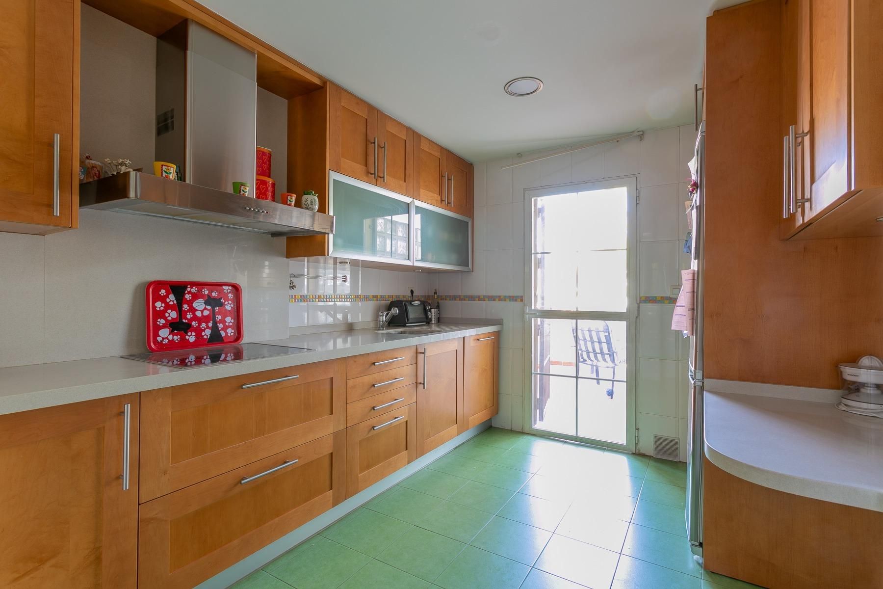 Cocina de Casa adosada en venta en Armilla con Calefacción y Terraza