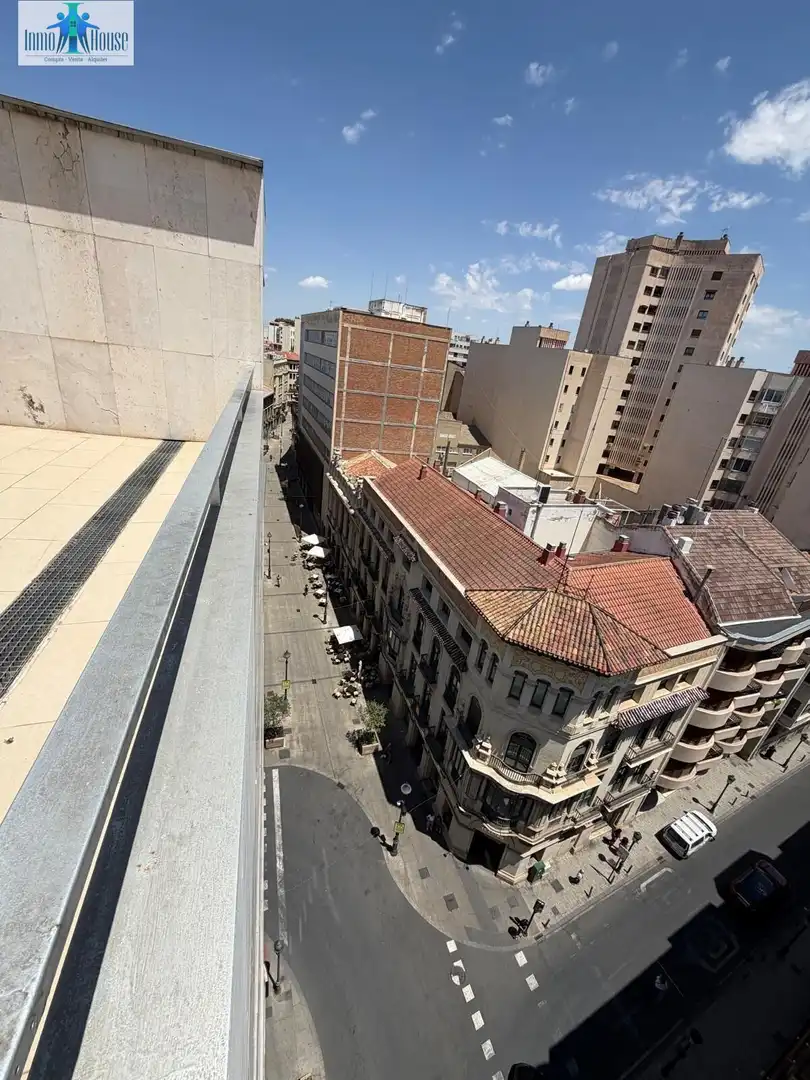 Exterior view of Attic for rent in Albacete  with Air Conditioner, Heating and Parquet flooring