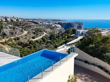 Villa mit Pool zum Verkauf in Cumbre del Sol