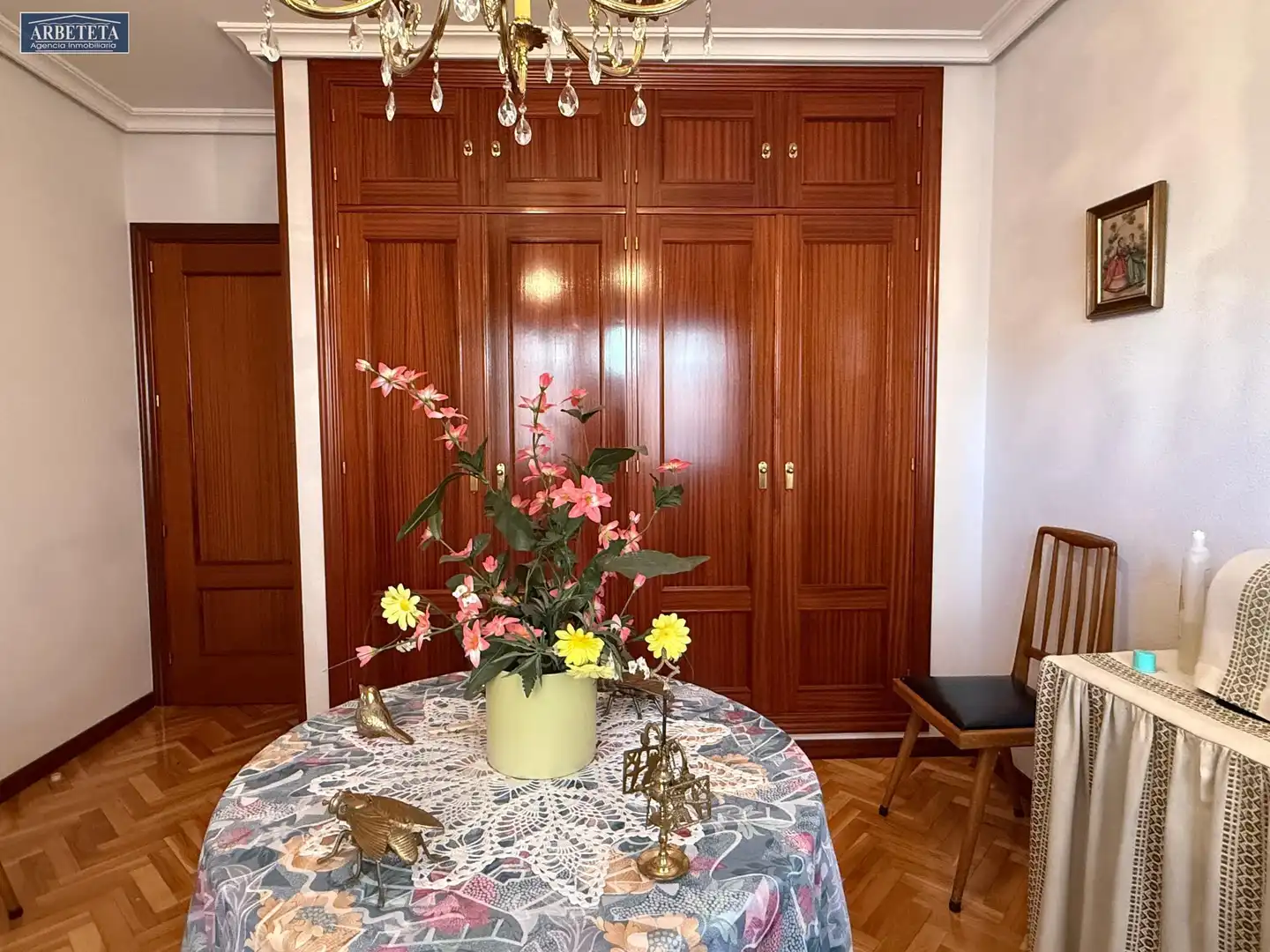 Esszimmer von Einfamilien-Reihenhaus zum Verkauf in Guadalajara mit Heizung, Parkett und Terrasse