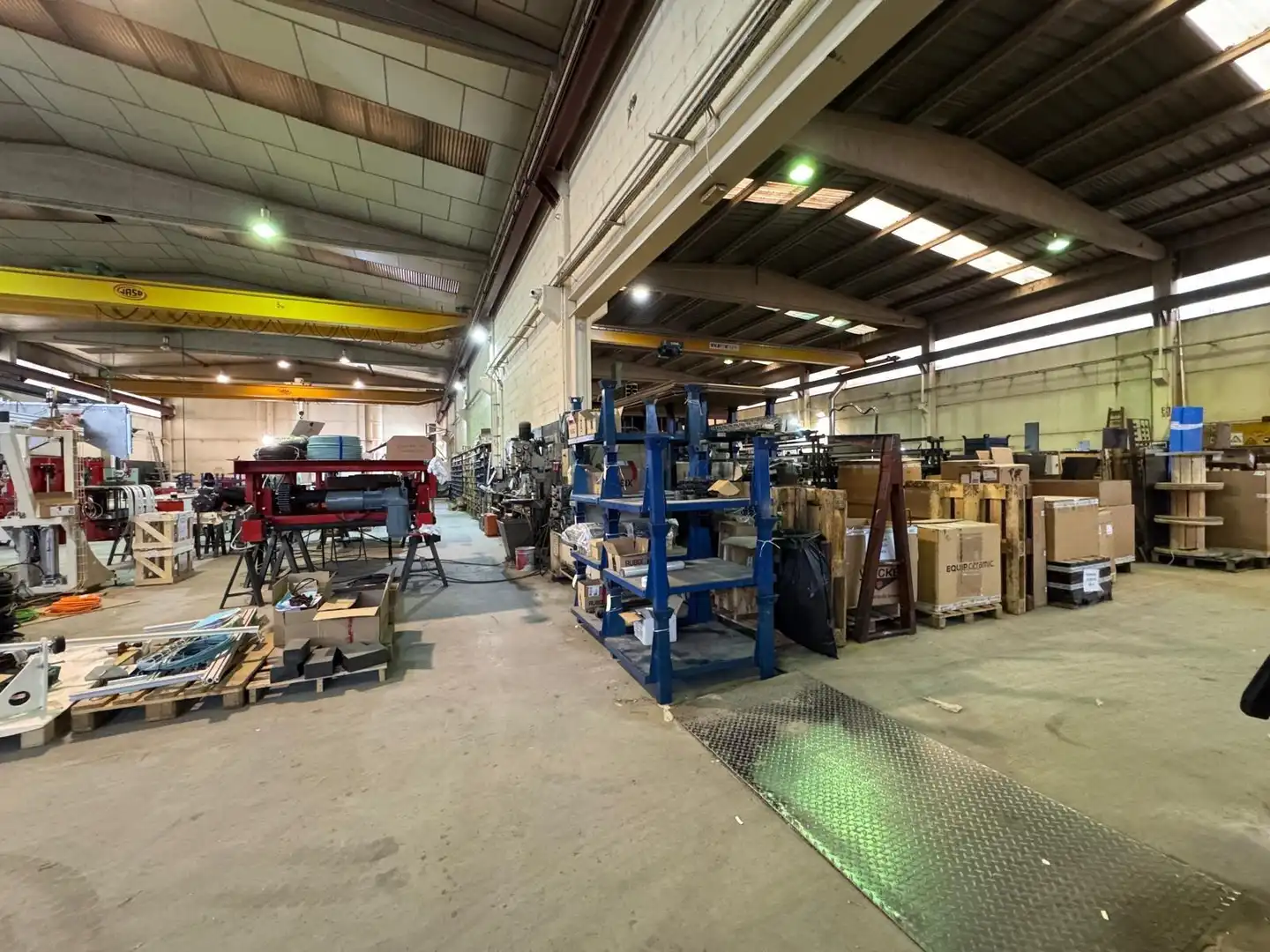 Fabrikhallen zur Miete in Igualada