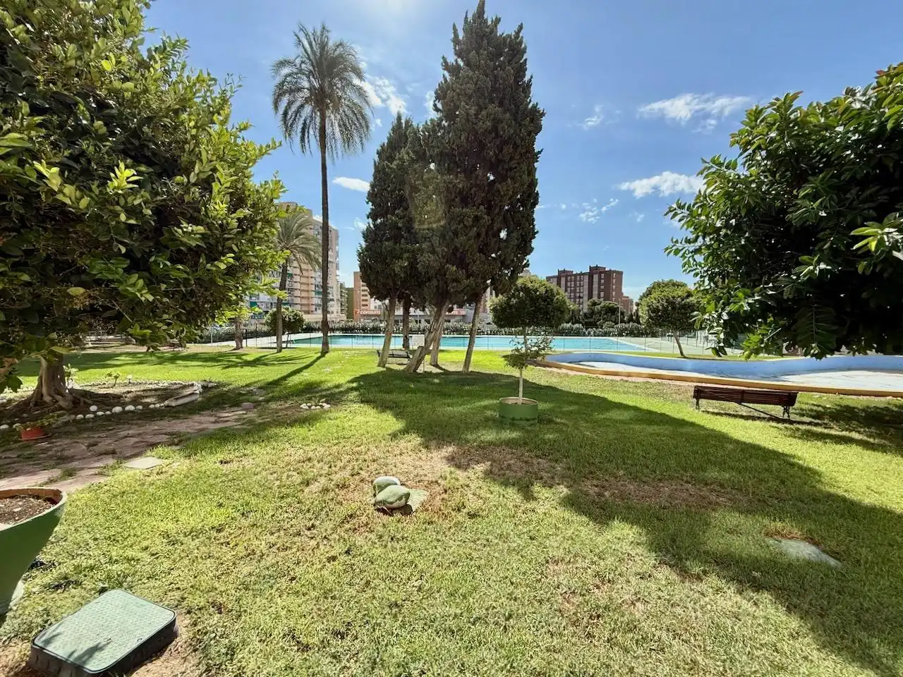 Piscina de Estudi en venda en Benidorm amb Aire condicionat, Moblat i Piscina comunitària