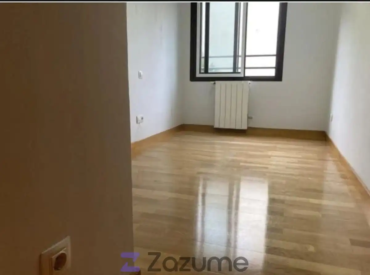 Habitación de Apartamento de alquiler en Madrid con Aire acondicionado, Calefacción y Jardín privado