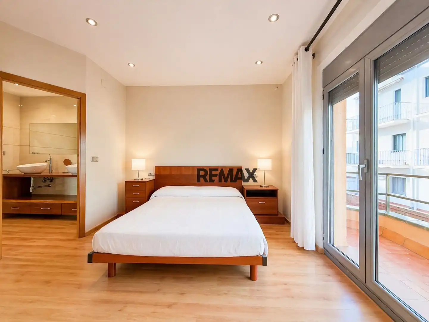 Schlafzimmer von Gebäude zum Verkauf in Roses