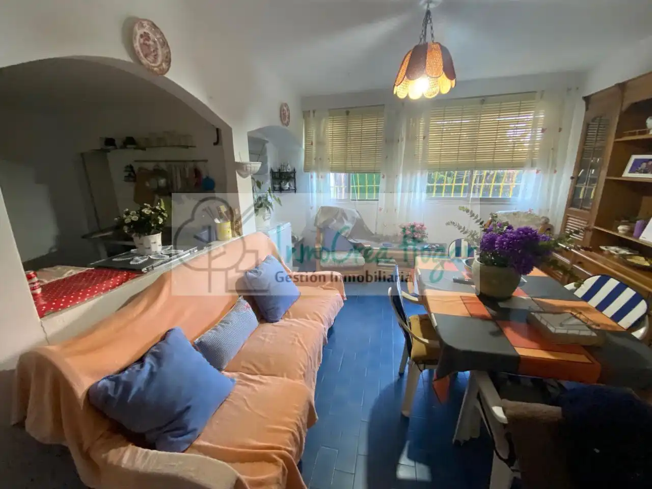 Wohnzimmer von Einfamilien-Reihenhaus zum Verkauf in Vigo  mit Heizung, Terrasse und Abstellraum