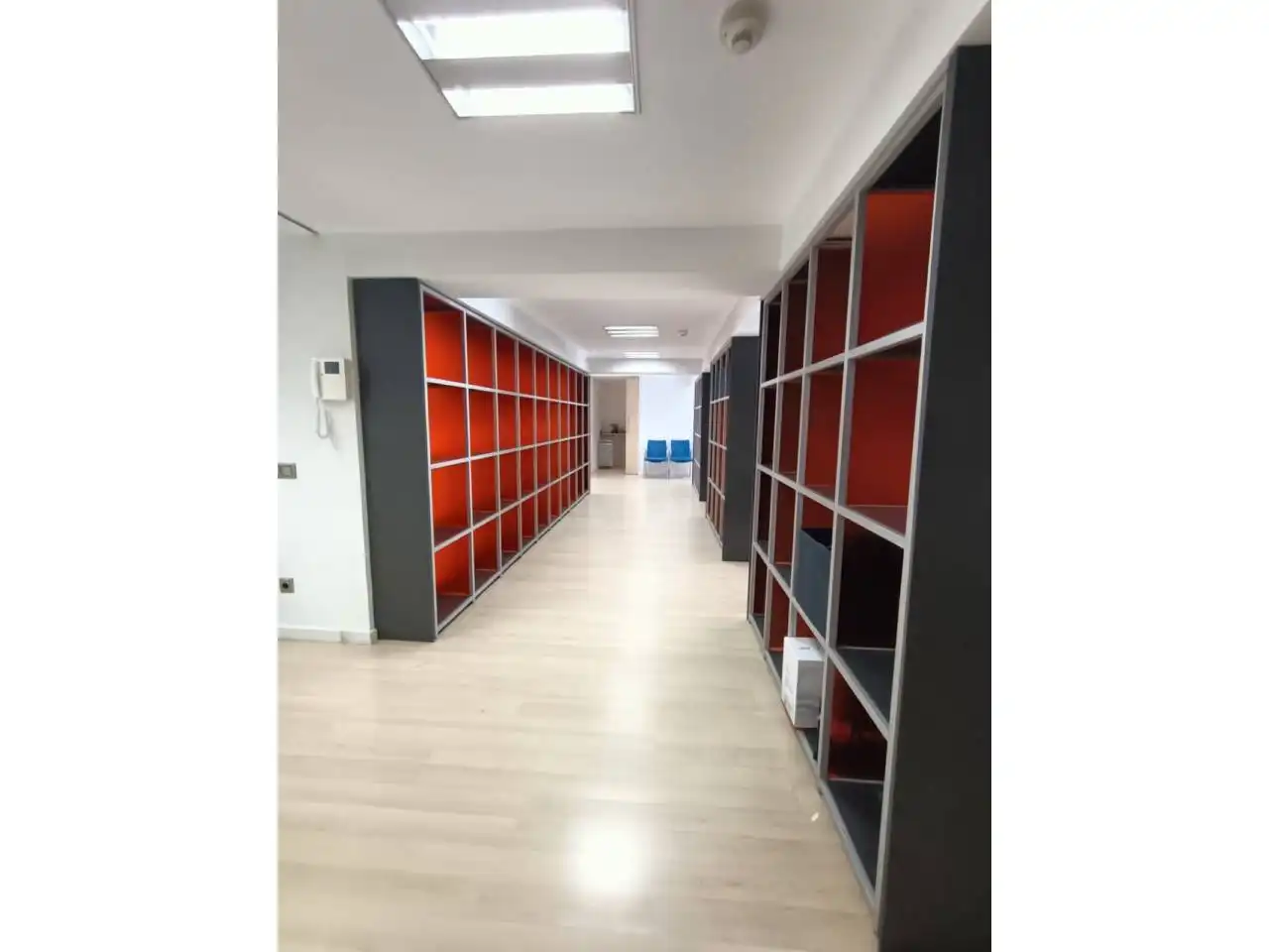 Office for rent in Girona  with Air Conditioner and Heating