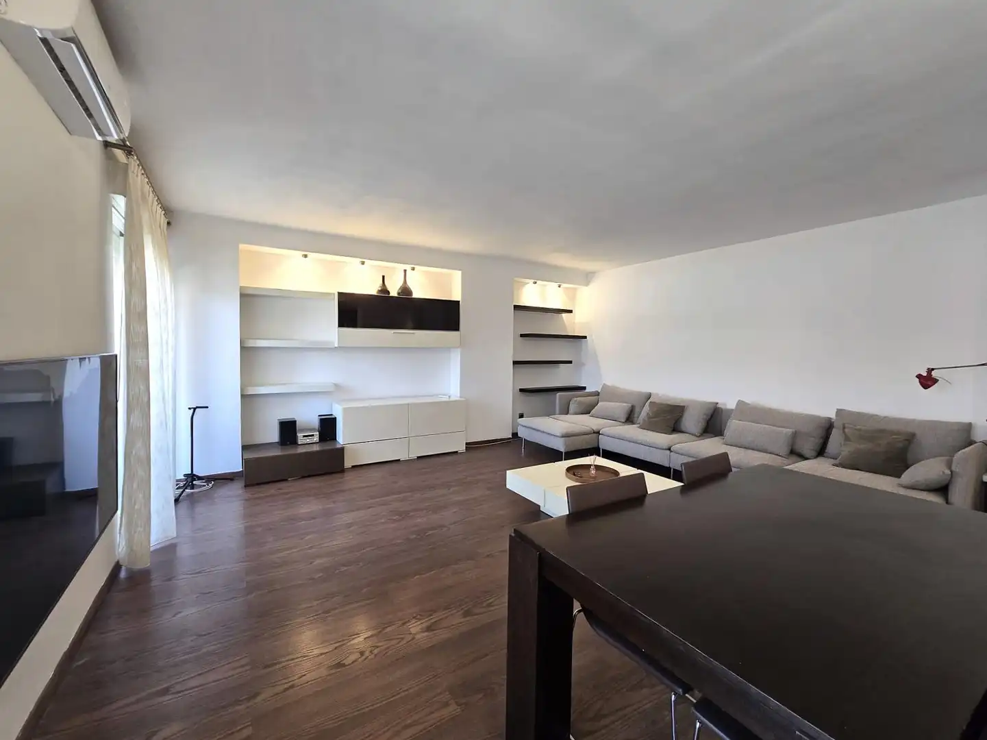 Living room of Flat for sale in Valencia  with Air Conditioner, Heating and Parquet flooring