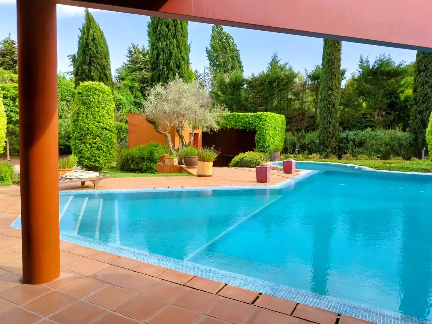 Piscina de Casa o chalet en venta en Pozuelo de Alarcón con Aire acondicionado, Calefacción y Jardín privado