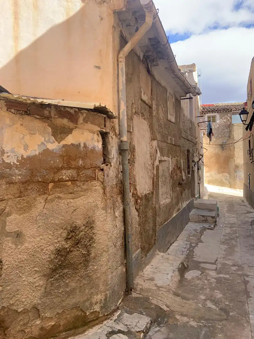 Vista exterior de Casa adosada en venta en Hellín