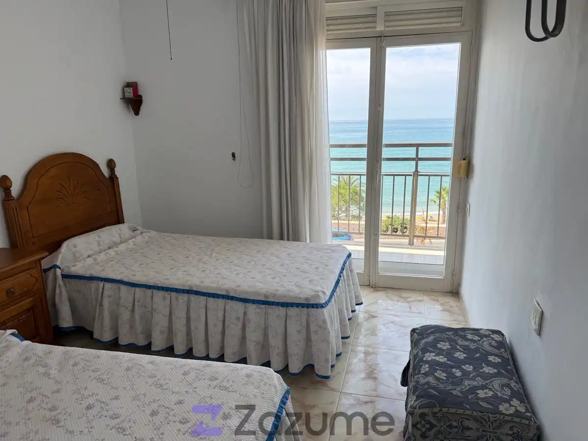 Schlafzimmer von Wohnung zur Miete in Alicante / Alacant mit Klimaanlage, Terrasse und Möbliert
