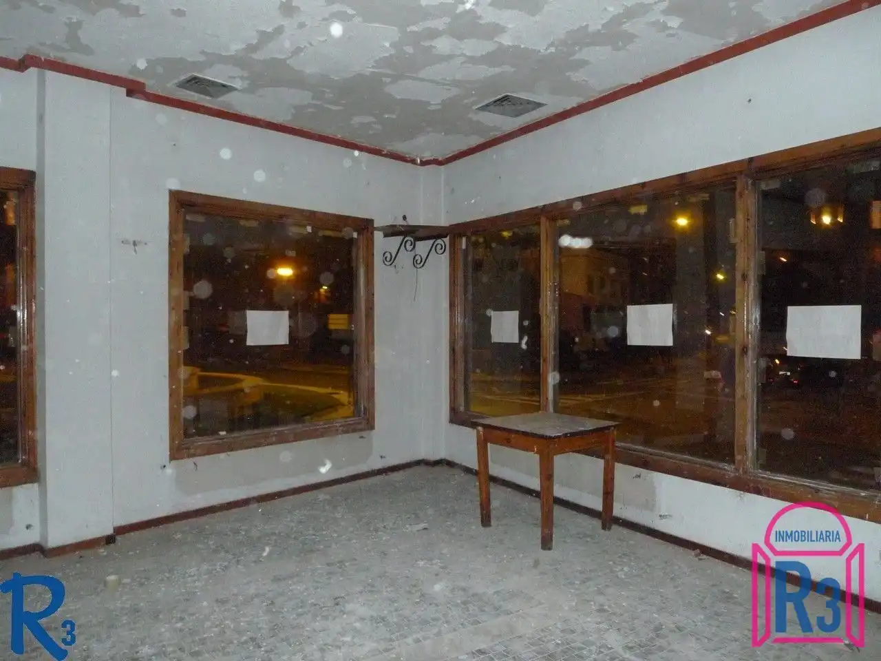 Local comercial en venda a Valverde de la Virgen, imagen 3