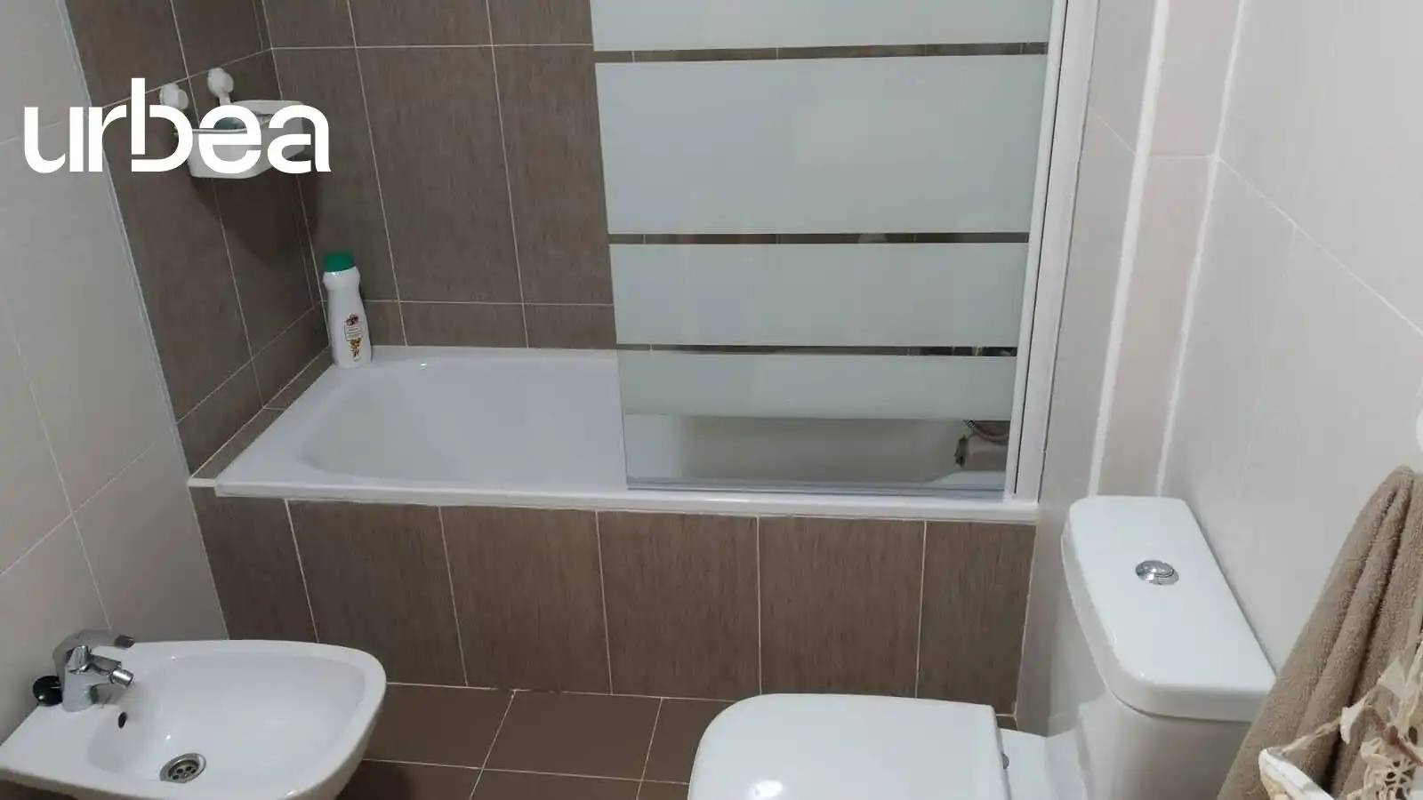 Badezimmer von Wohnungen zur Miete in Torrox mit Klimaanlage und Gemeinschaftspool