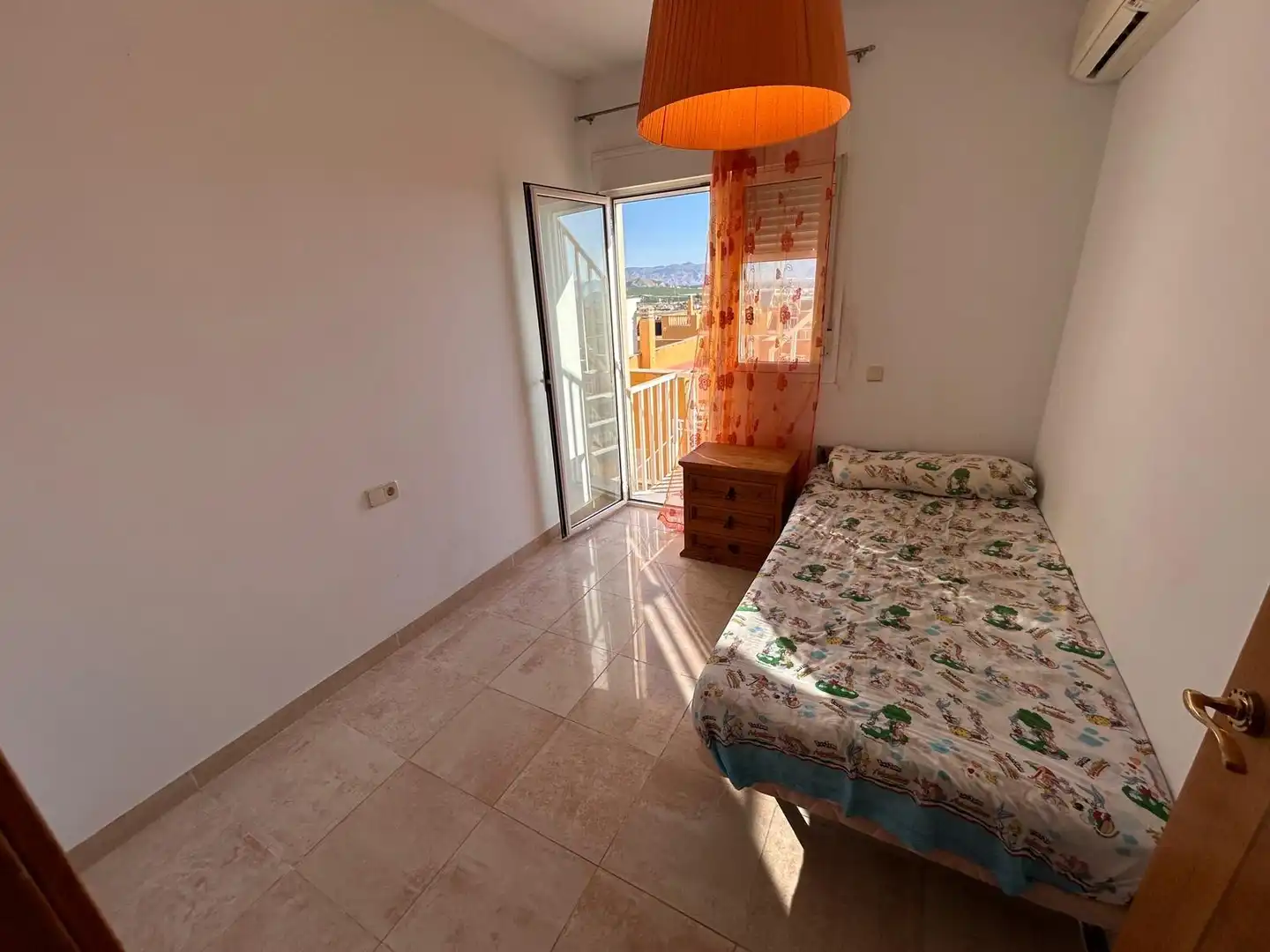 Habitación de Casa adosada en venta en Vera