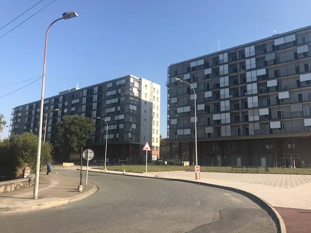 Garaje en Alquiler en Kaiku Hiribidea, 21 en Asilo - Rebonza - Urbinaga