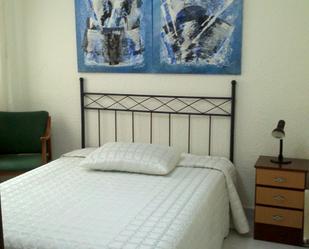 Bedroom of Flat to rent in  Zaragoza Capital