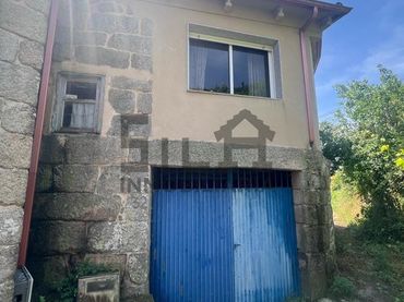 Casa amb jardí en venda a Nogueira de Ramuín