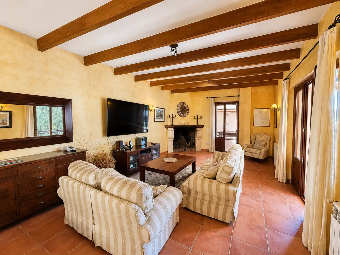Sala de estar de Casa o chalet de alquiler en Deià con Aire acondicionado, Calefacción y Jardín privado