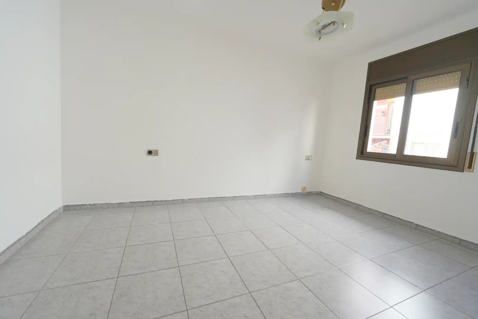 Wohnung zum Verkauf in Barcelona mit Ofen