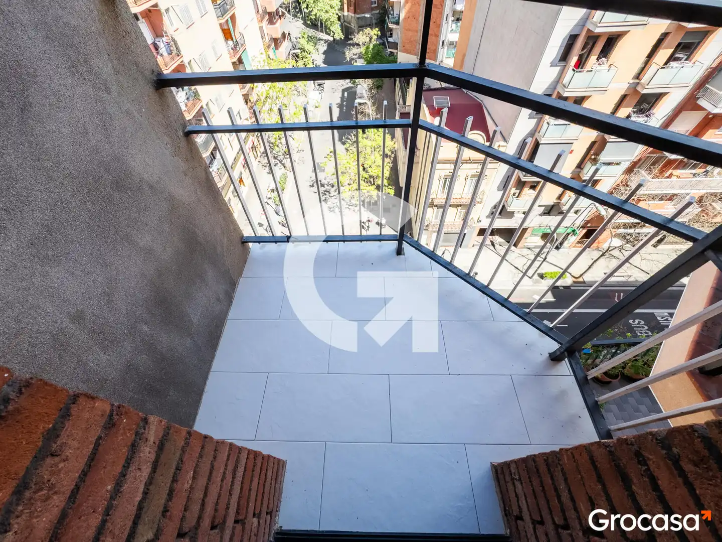 Terraza de Piso en venta en Barcelona con Calefacción, Amueblado y Horno