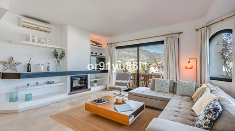 Apartamento en Planta Media en Venta en la Milla de Oro de Marbella, imatge 2