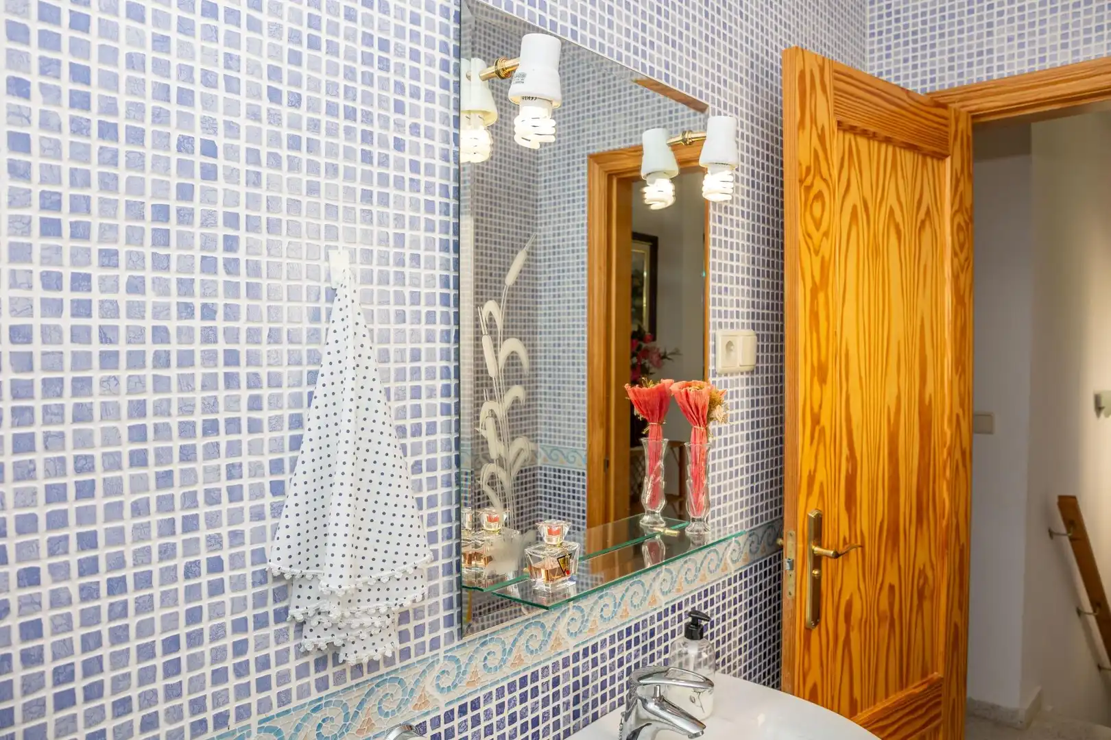 Bathroom of Houses for sale in Purullena  with Terrace