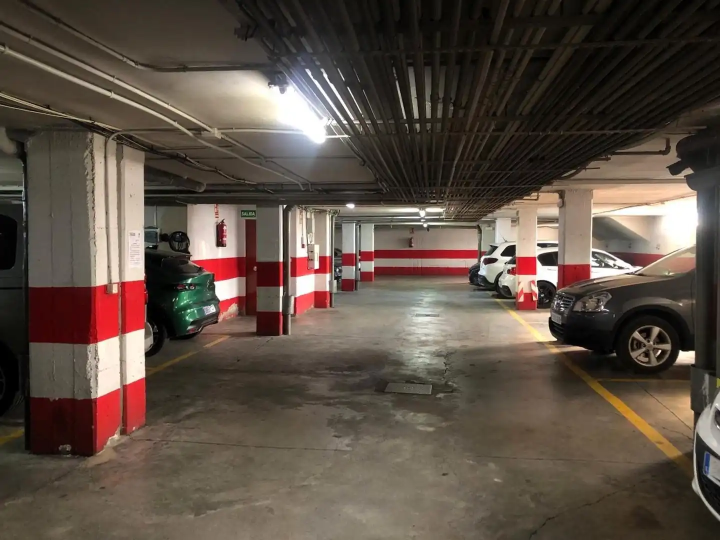 Aparcament de Pis en venda en Badajoz amb Aire condicionat