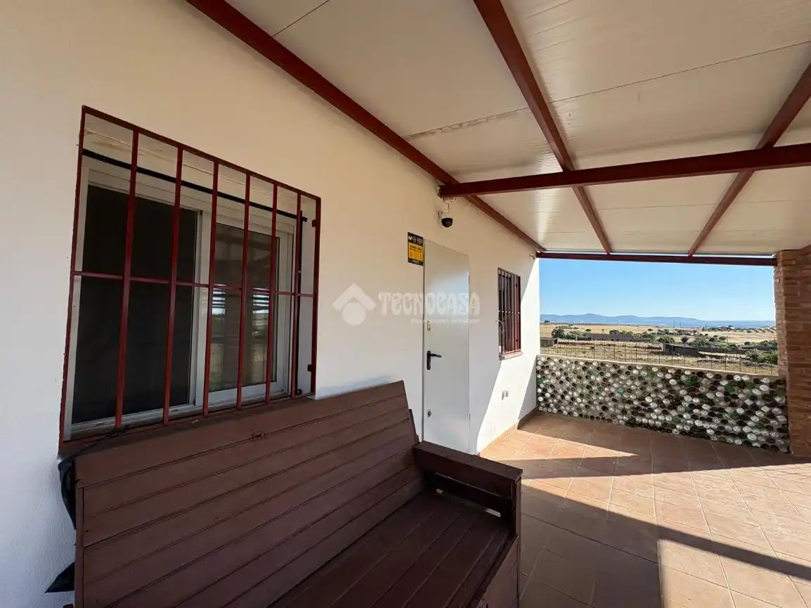 Casa con jardín en venta en Valdeverdeja, imagen 9