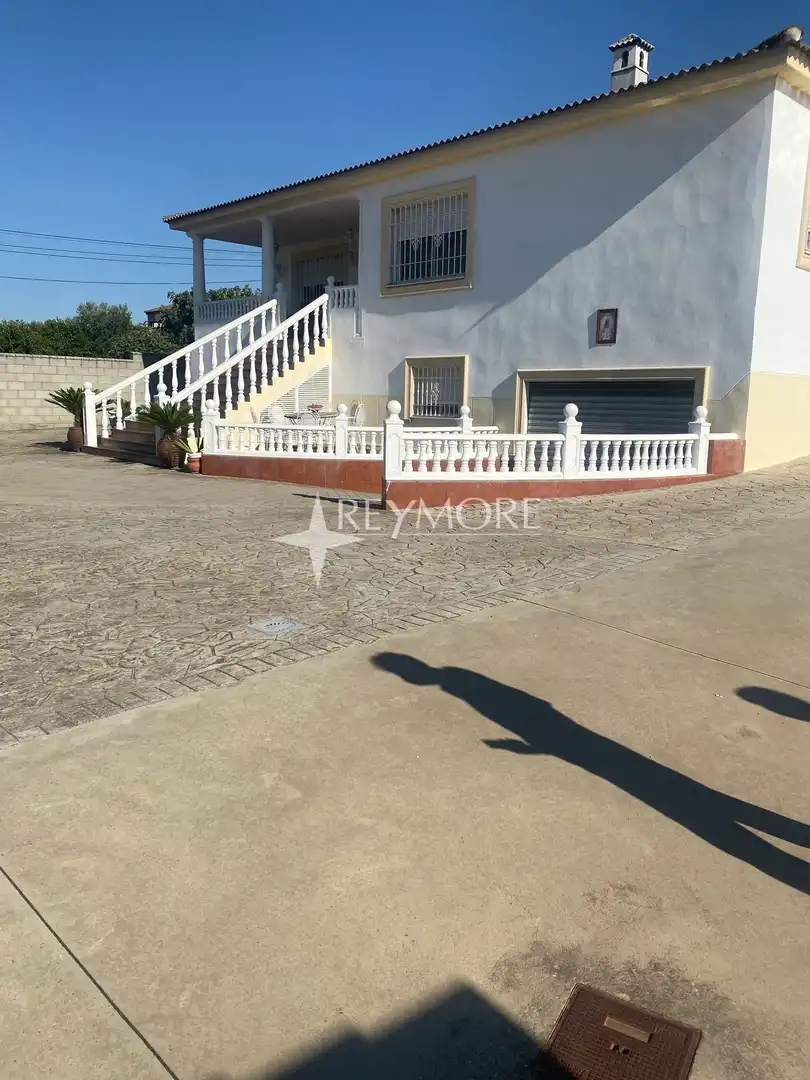 Houses for sale in El Higuerón