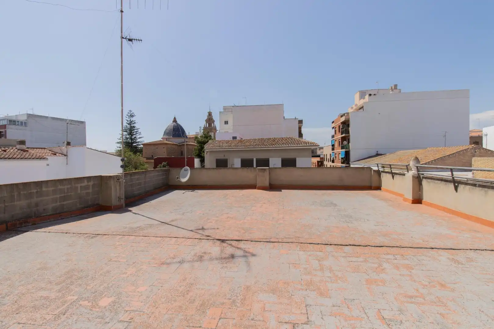 Exterior view of Country homes for sale in Rafelbuñol / Rafelbunyol  with Air Conditioner, Terrace and Furnished