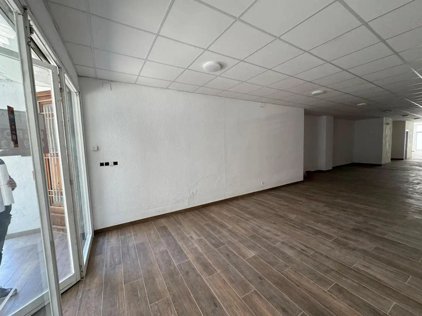 Commercial properties for rent in Calella