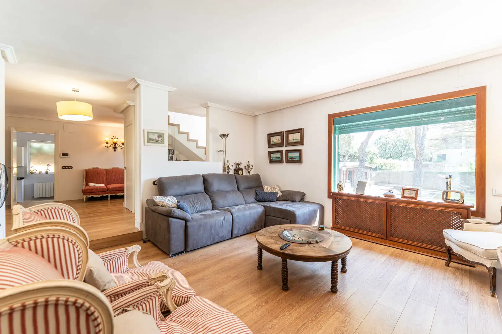 Sala d'estar de Casa o xalet en venda en Alpedrete amb Calefacció, Jardí privat i Terrassa