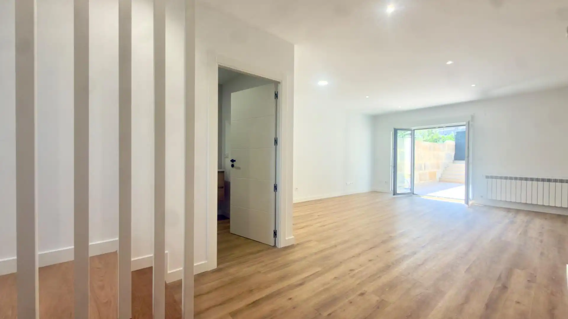 Planta baja en venta en Ourense Capital  con Calefacción, Jardín privado y Terraza