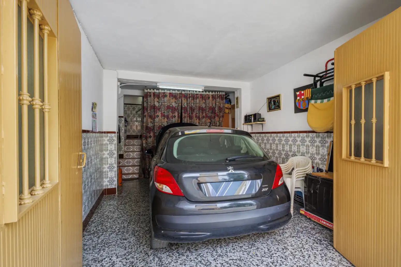 Einfamilien-Reihenhaus zum Verkauf in Carlet mit Terrasse und Balkon