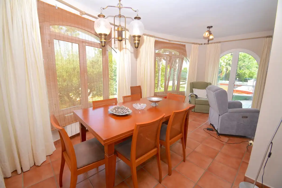 Comedor de Casa o chalet en venta en Dénia con Aire acondicionado, Calefacción y Jardín privado