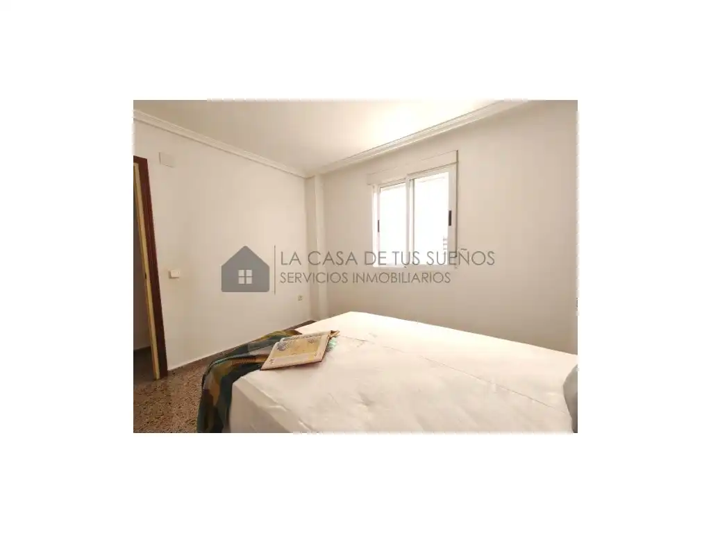 Bedroom of Flat for sale in Sax