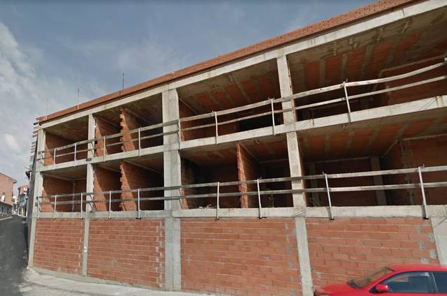 Edificio en Venta en C/ Esparteros  en Los Santos de la Humosa