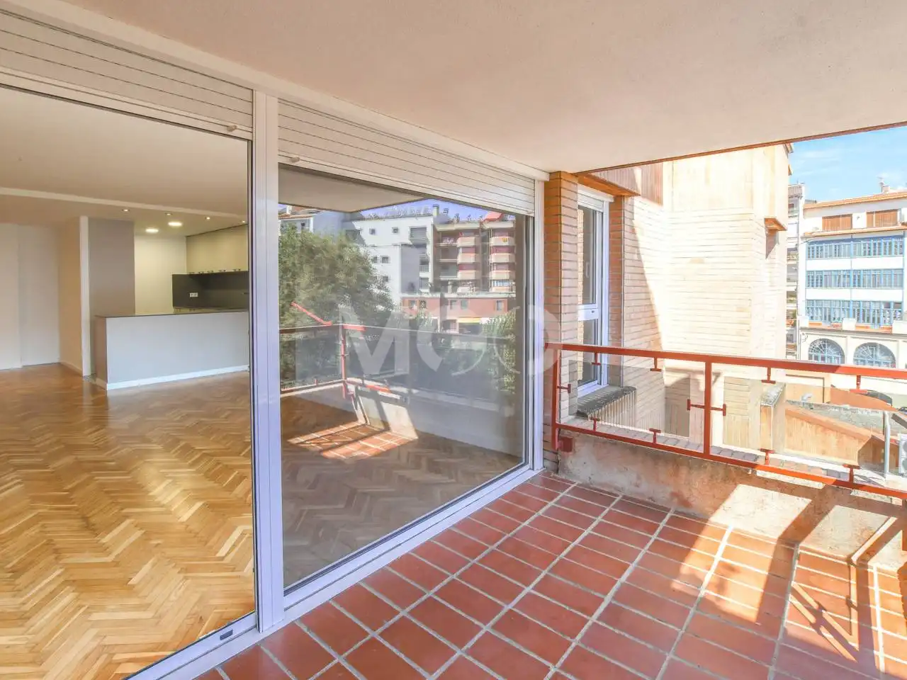 Terraza de Piso en venta en Vic con Calefacción, Parquet y Terraza