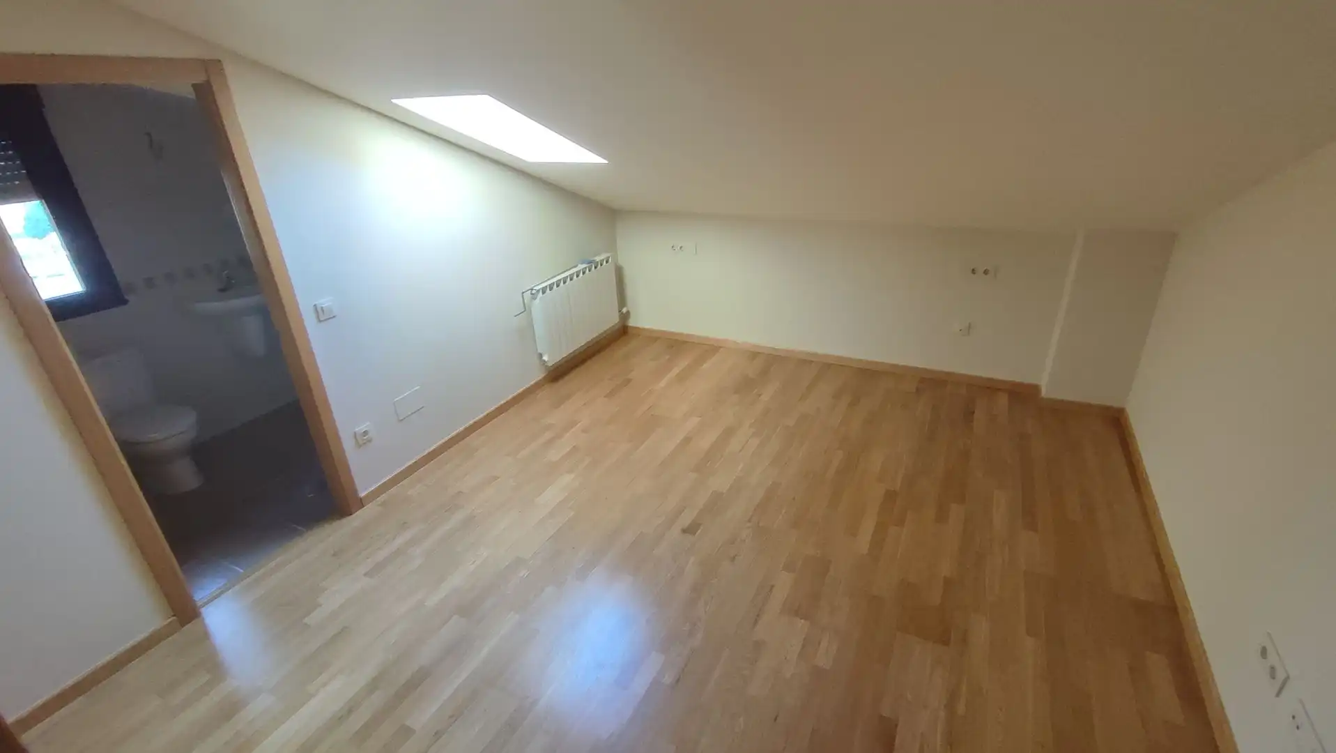 Dúplex en venda en Camponaraya amb Calefacció, Parquet i Traster