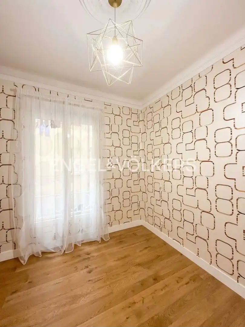 Bedroom of Flat for rent in Madrid  with Air Conditioner, Heating and Parquet flooring