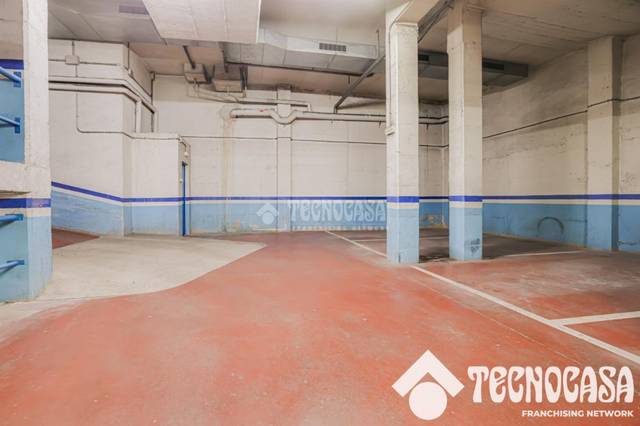 Garaje en Venta en Porta