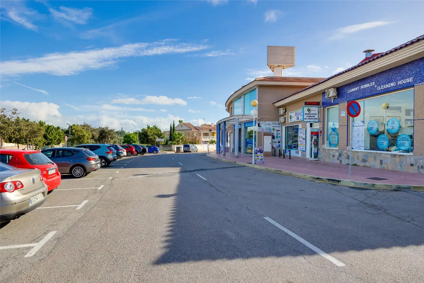 Commercial properties for sale in Doña Pepa