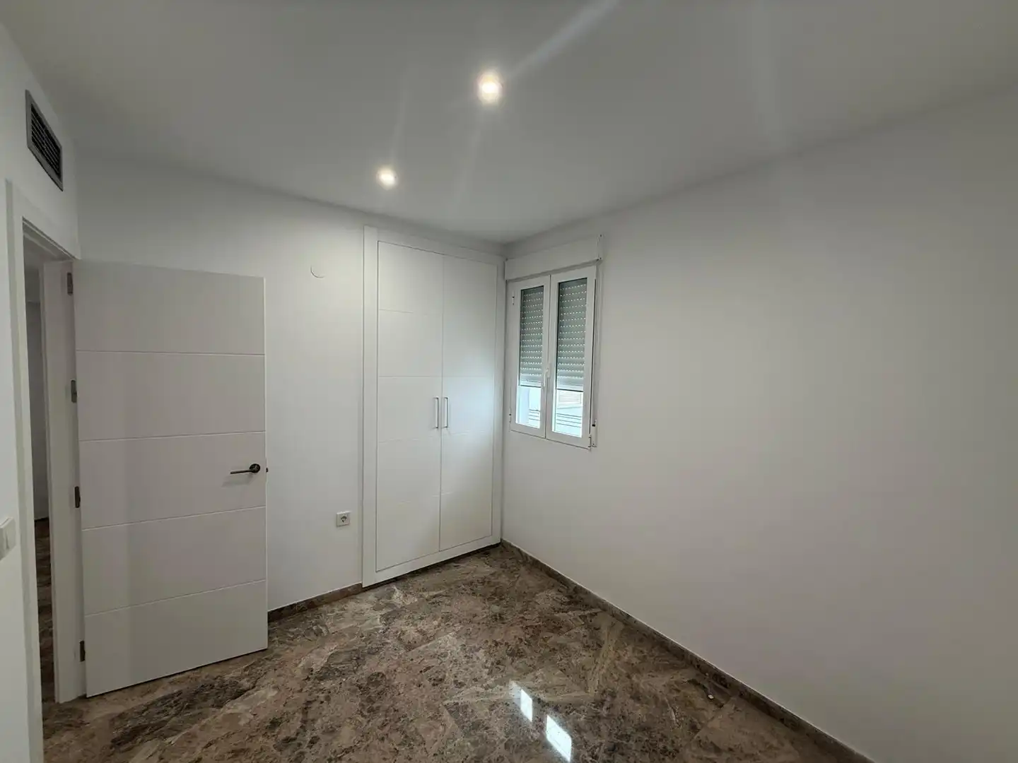 Dormitori de Pis en venda en Córdoba amb Aire condicionat, Calefacció i Terrassa