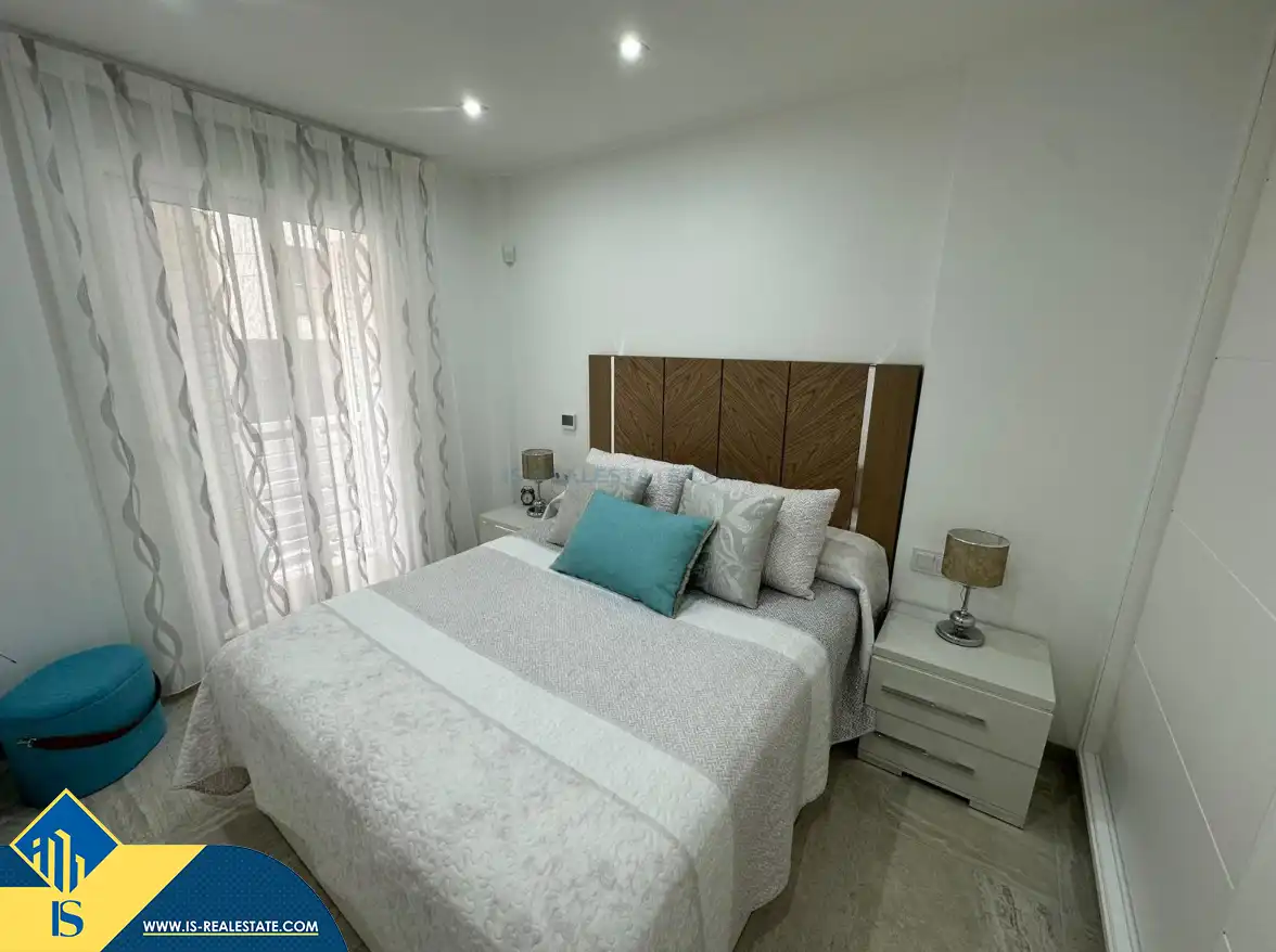 Dormitori de Casa o xalet en venda en Torrevieja amb Aire condicionat, Calefacció i Jardí privat