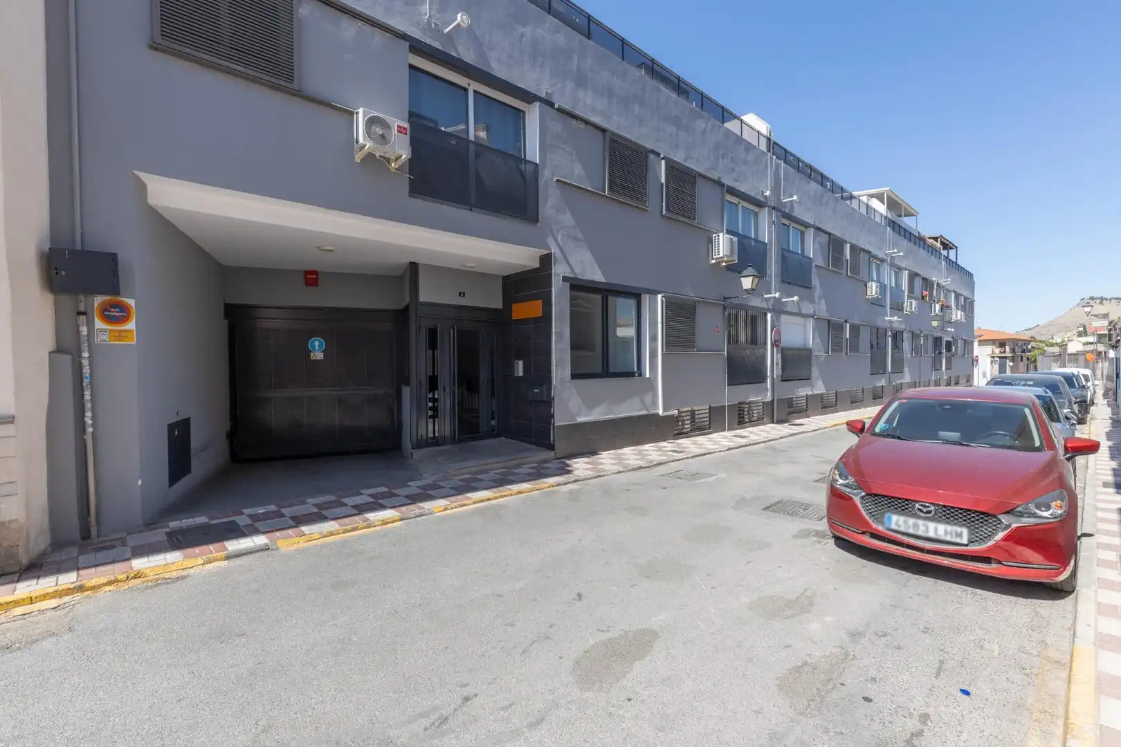 Vista exterior de Àtic en venda en Albolote amb Calefacció i Terrassa