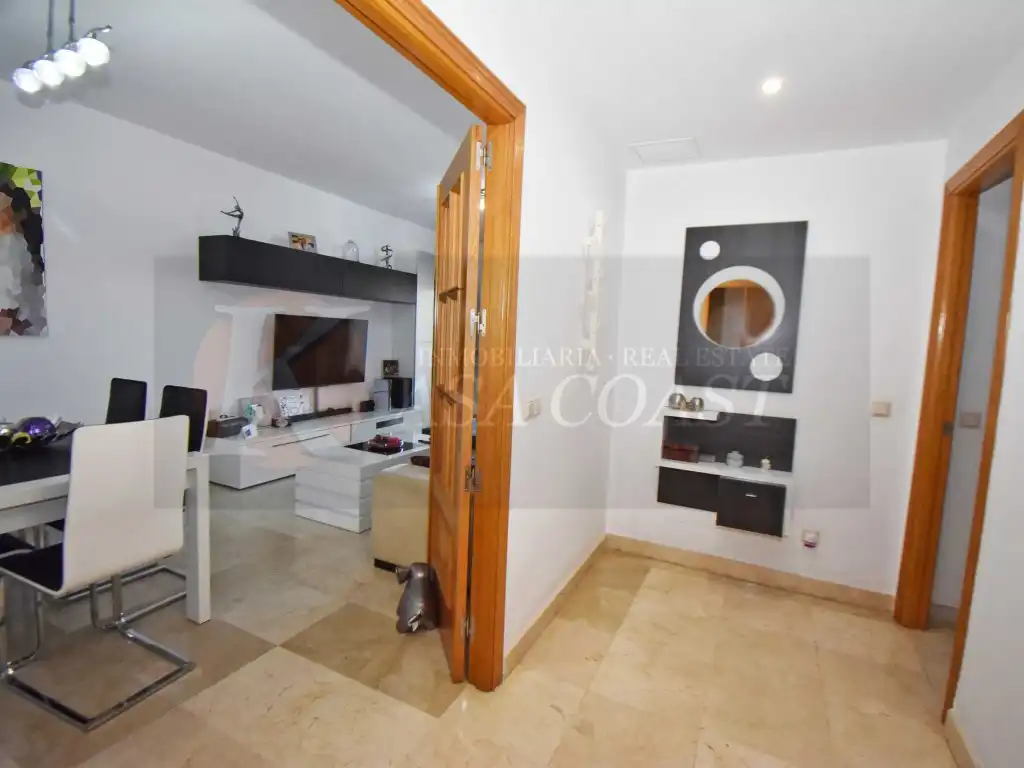 Living room of Flat for sale in Mijas  with Air Conditioner, Private garden and Terrace